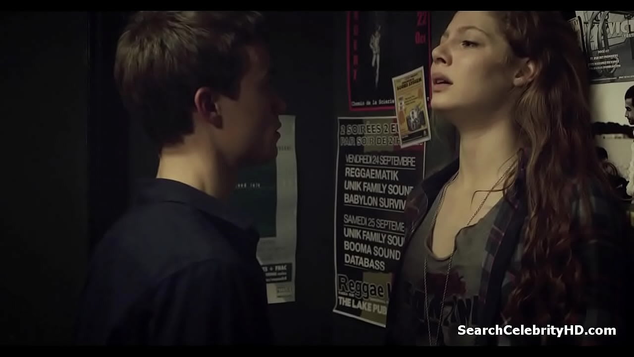 Jenna Thiam - Les Revenants S01E03 (2012)