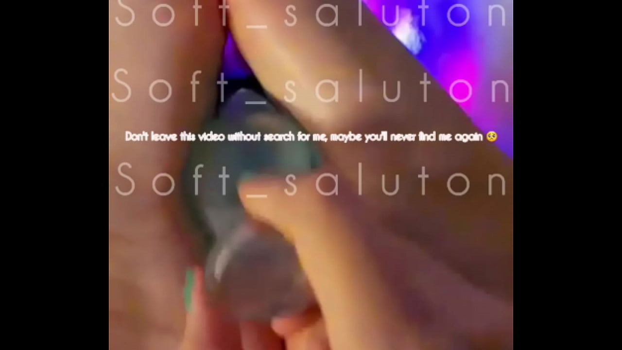 Rubbing legal teeneger with small foot toes podolatry