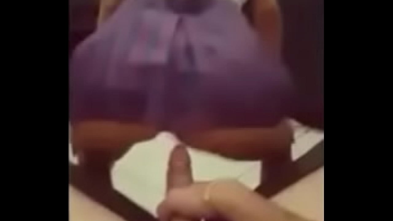 Novinha Dan&ccedil;ando Funk Na Pika e Gozando Gostoso