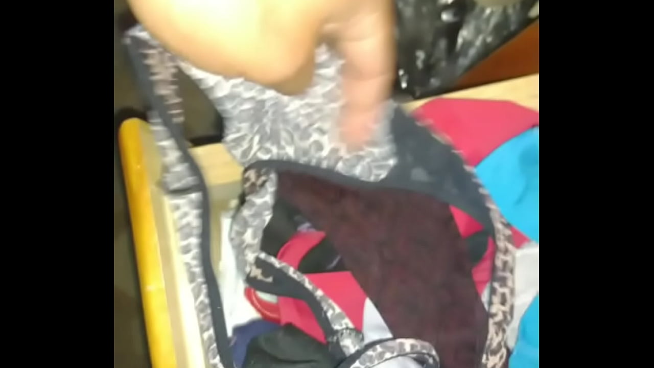 Tangas de la rica vecina