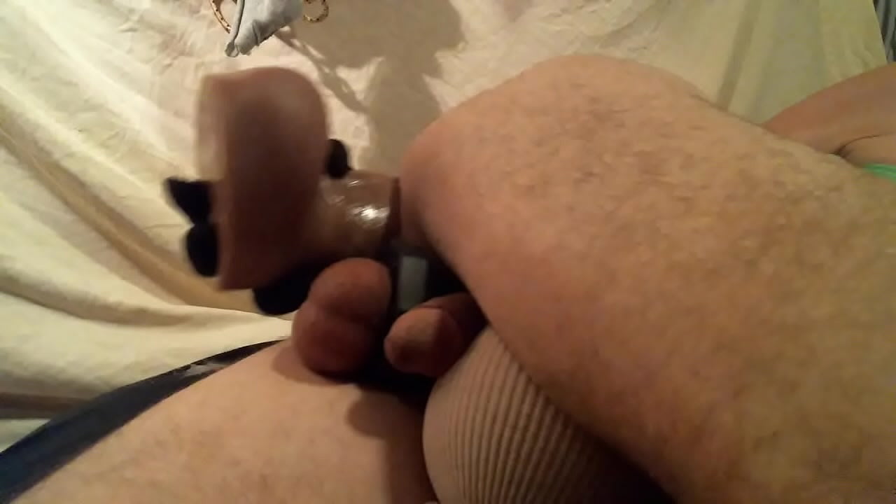 I take a thick pair of dildos and tag team my boy hole