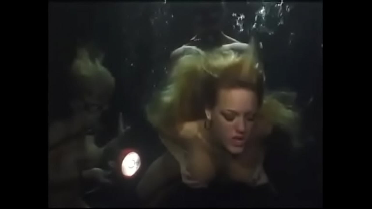 Blonde Mommy Fucks Underwater