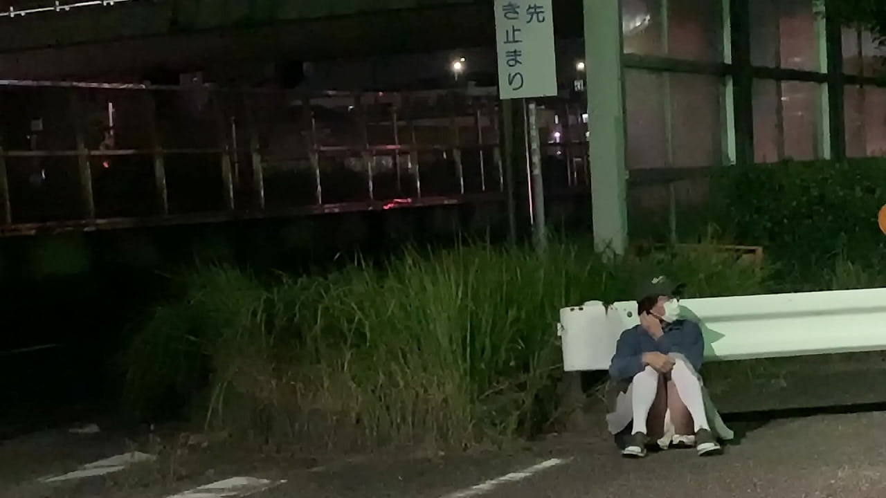 女装まゆパンチラ露出