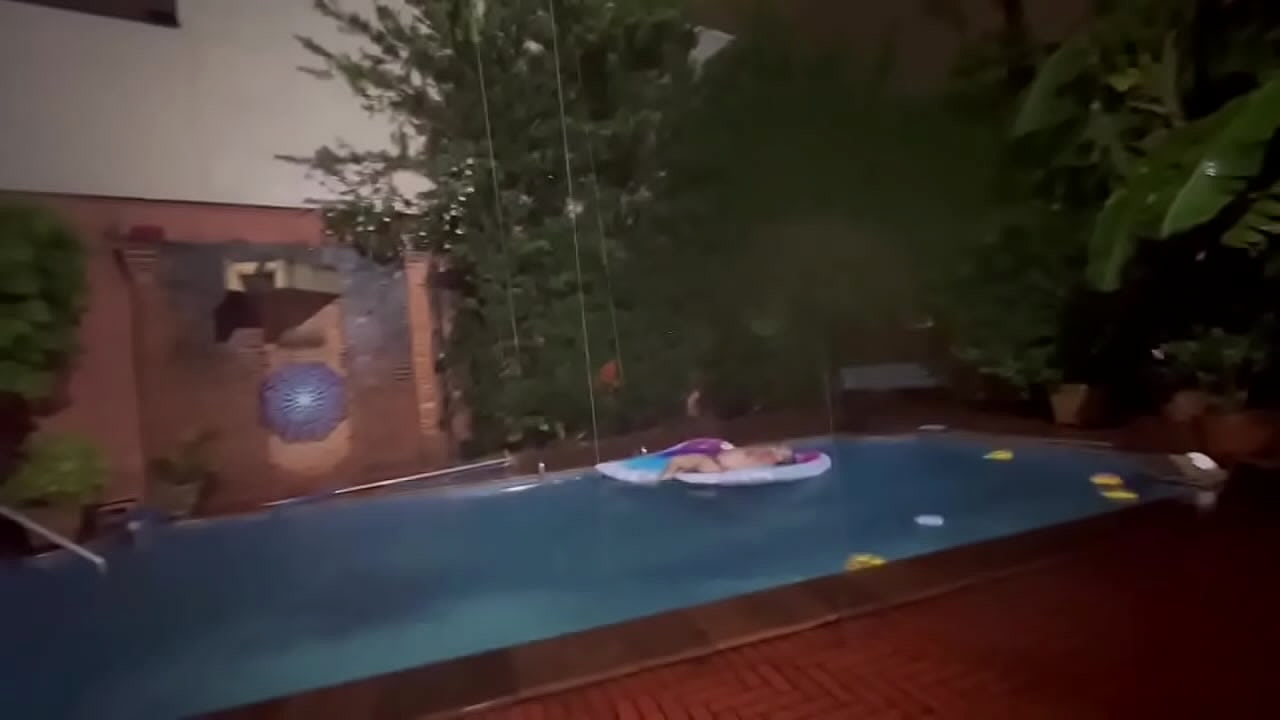 Disfrutando de unos d&iacute;as d&oacute;nde m&iacute; lugar favorito.  Lluvia tropical con calor ?Ya vieron mis videos en xvid...