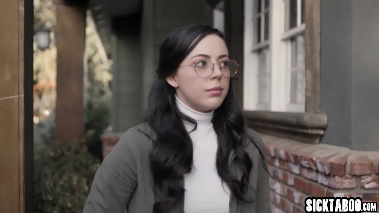 Horny babe Whitney Wright enjoyed hardcore pussy fucking