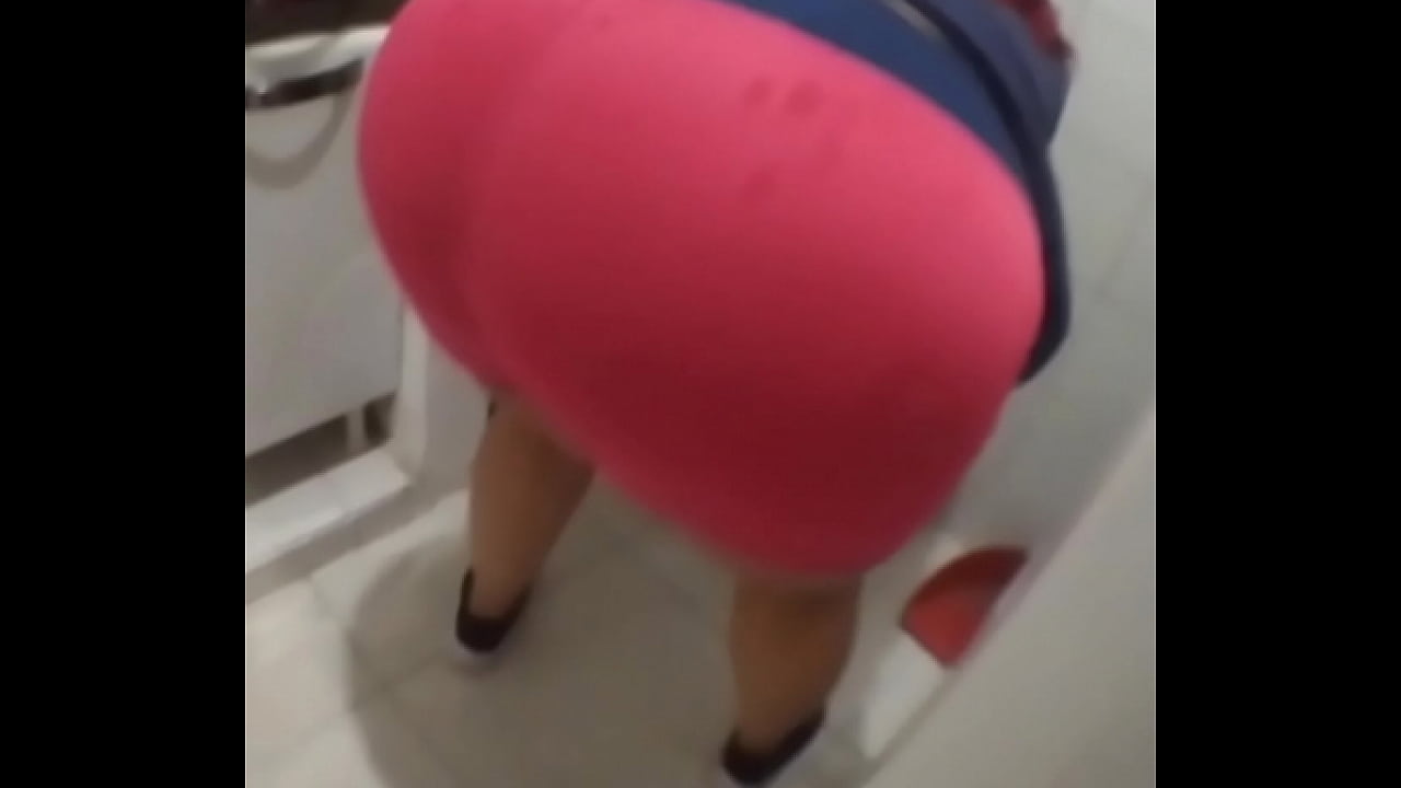 Latina milf bbw in the kitchen