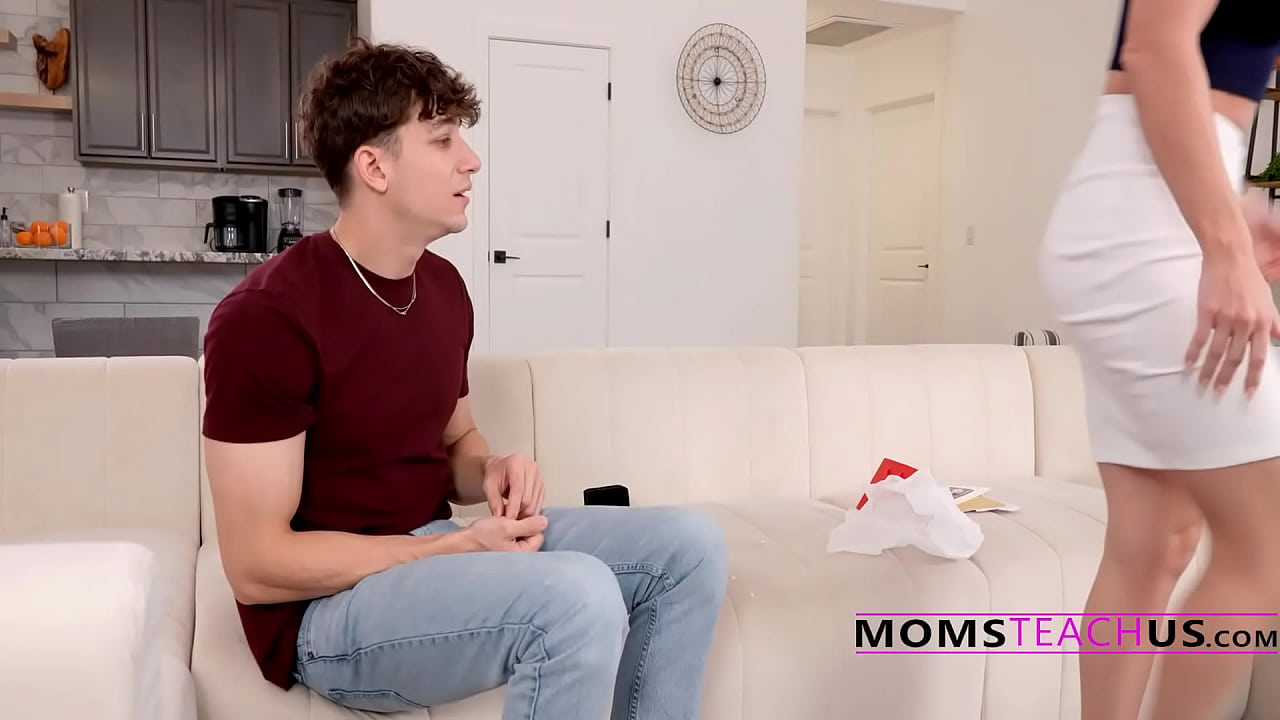 Meltdown Stepmom's Special Spooning Lesson