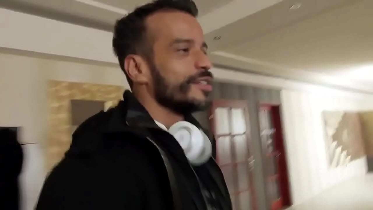 Before the scene HerLimitXXX1 #MakeUp #Performers:sasharose sport VinnystarBurgos Prod TitusFantasy Asi StefanSteelXxx Po ...