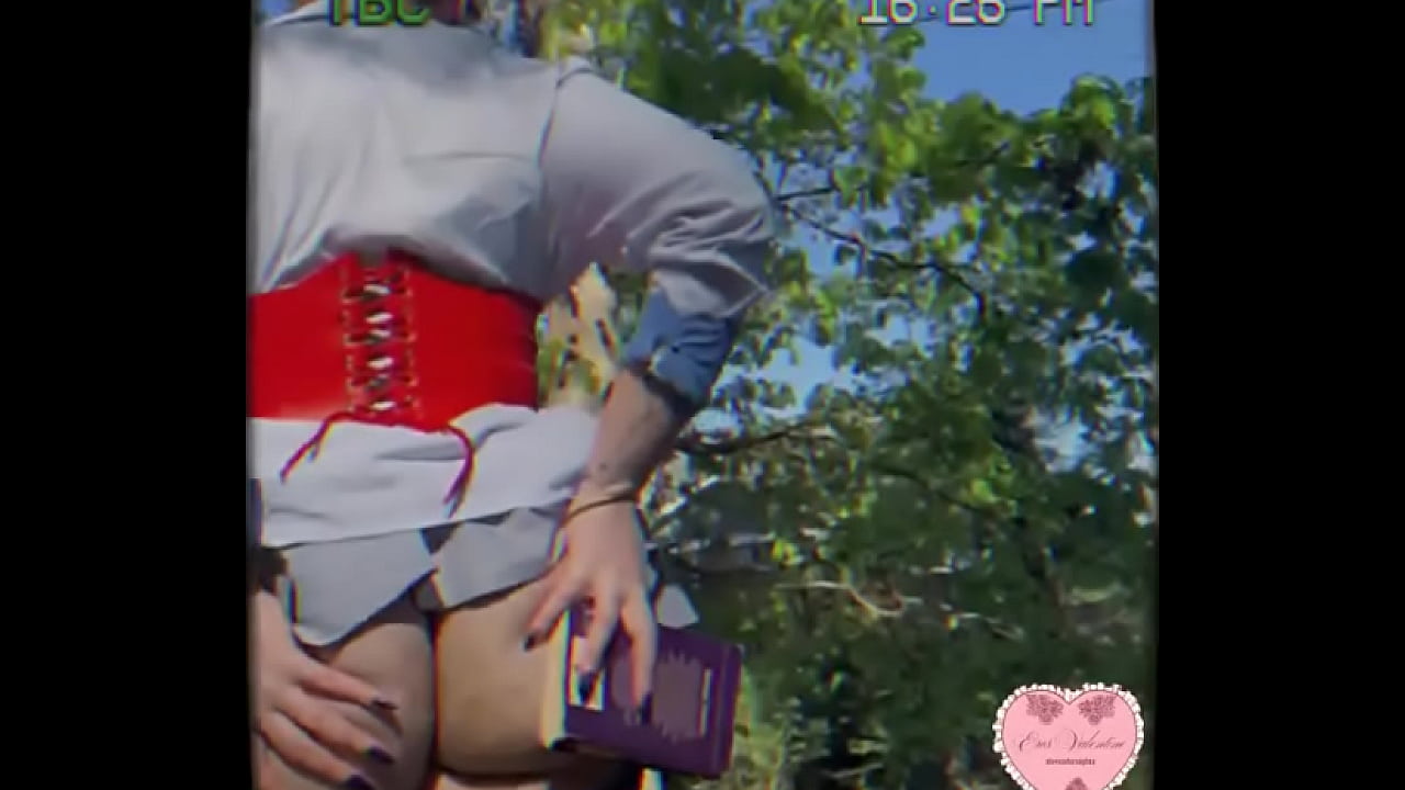 ️ FOUND FOOTAGE: SEXY OFFICE SLUT ASS OUT IN THE FOREST PROMOTING HIS 50% SALE ON JOIN BELOW FOR $4.44