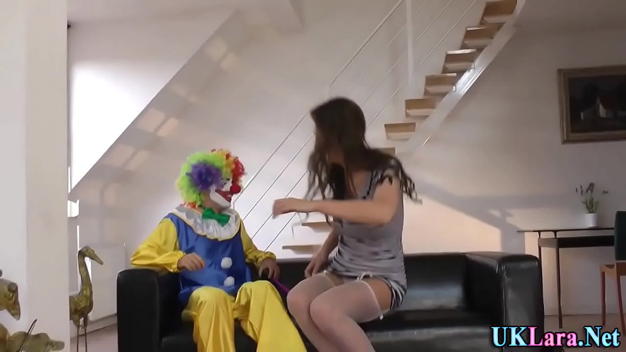 Stockings brit clown cum