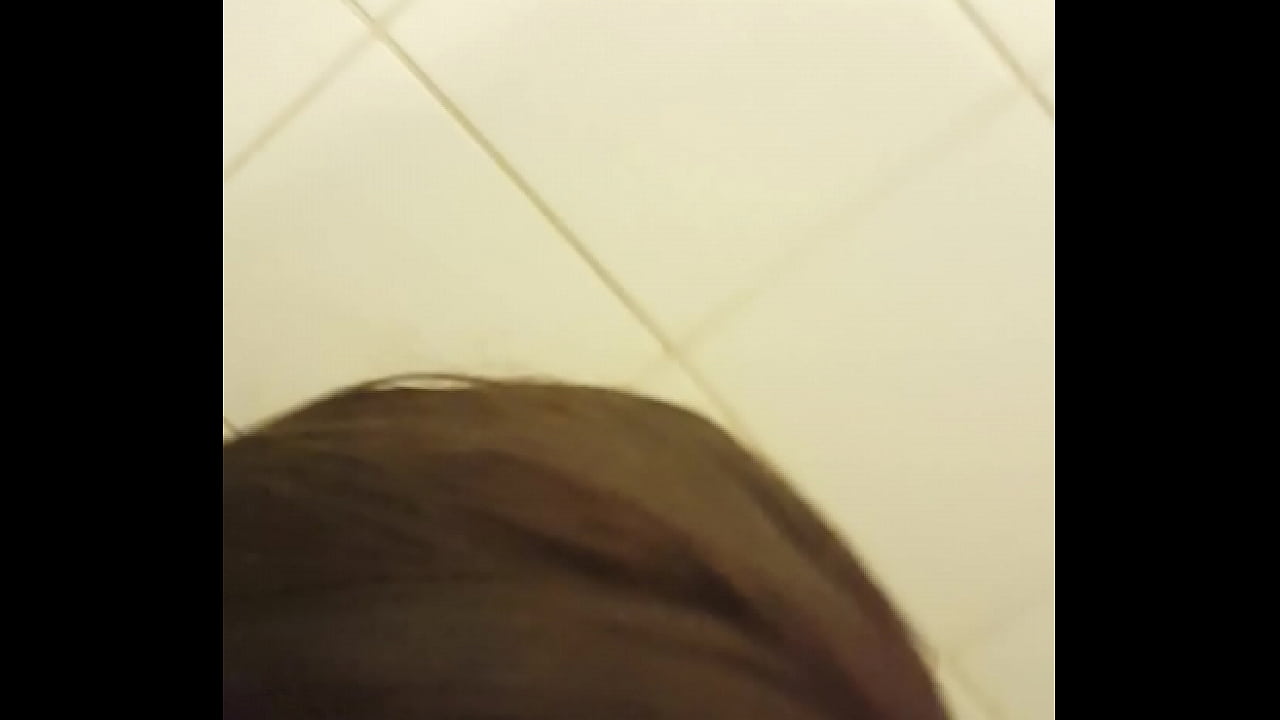 Girlfriends mum sucks my dick