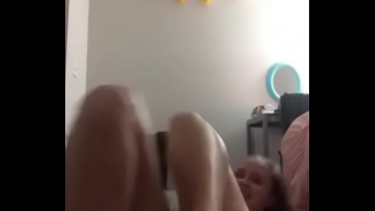 Le encanta tocar se parte 2