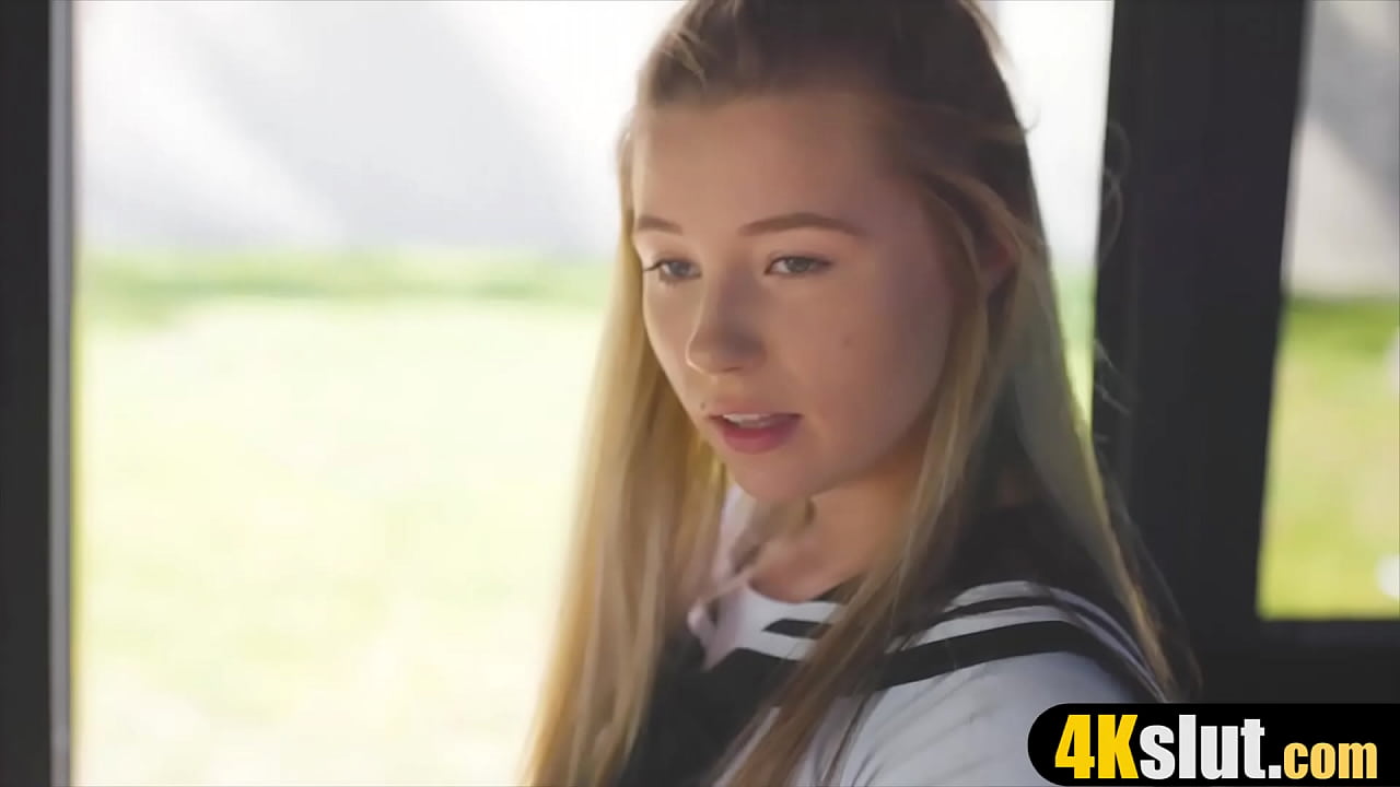 Futuristic groupsex experience in virtual reality