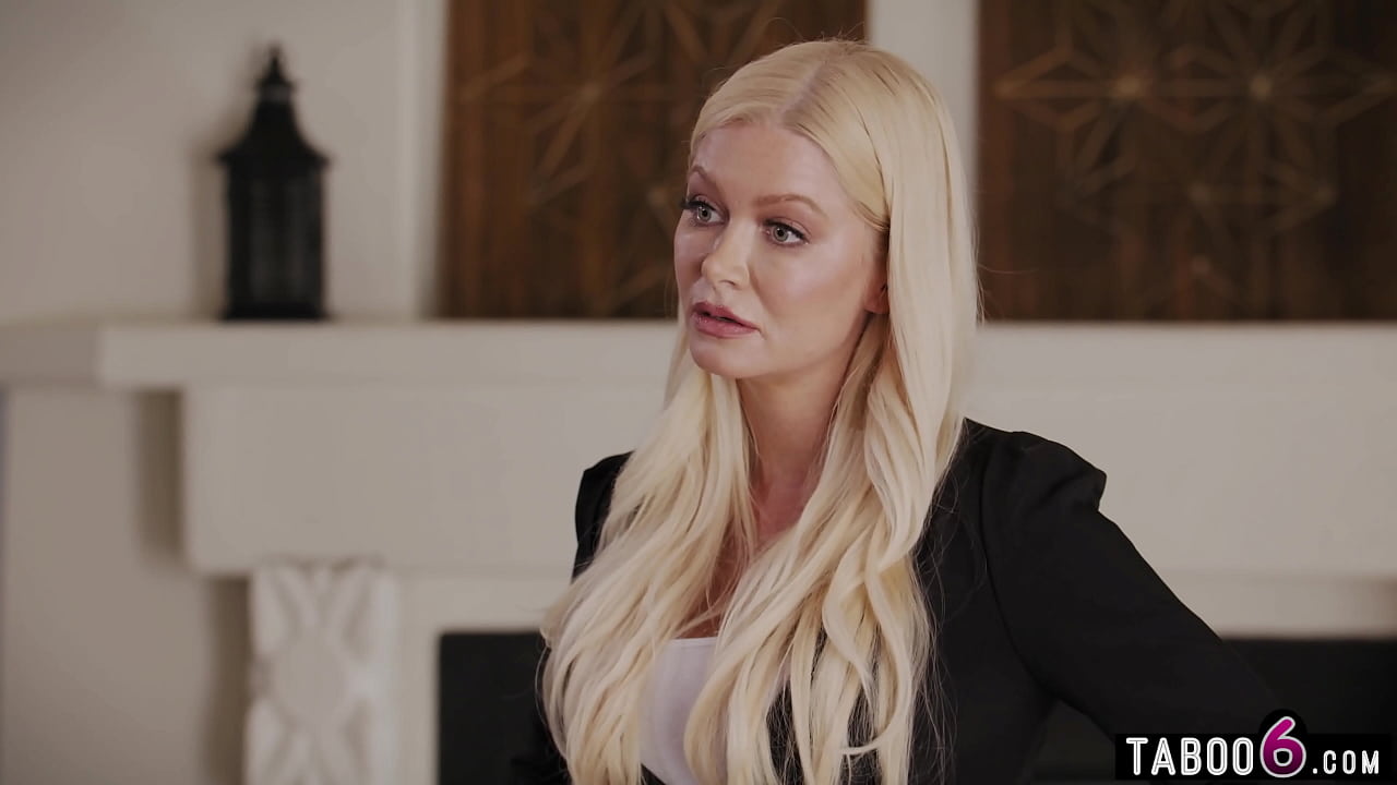 Stepsis and stepbro started having sex instead of fighting Stepmom cant win with them