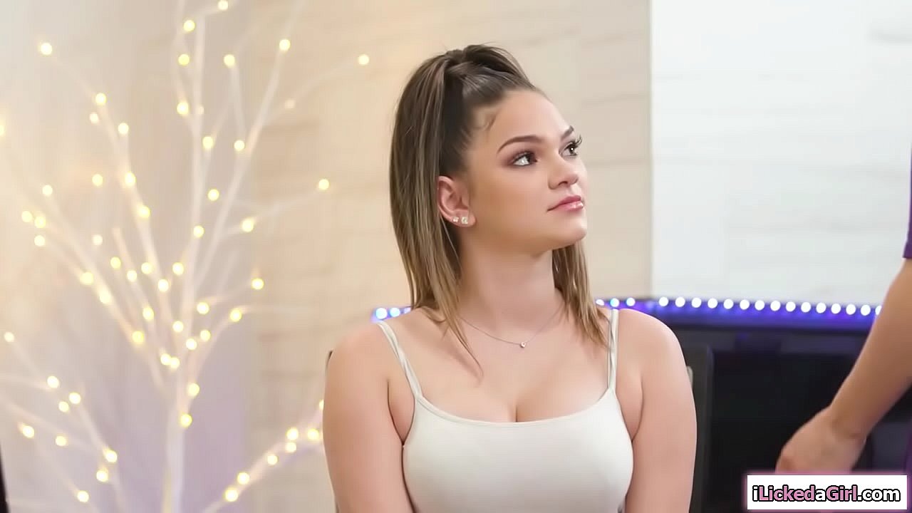 Stepdaughter scissoring with her busty redhead stepmom