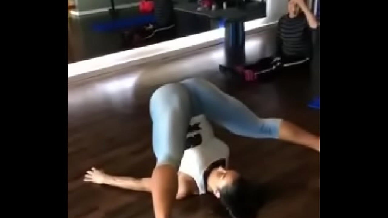 Gracyanne barbosa e seu pacot&atilde;o inchado