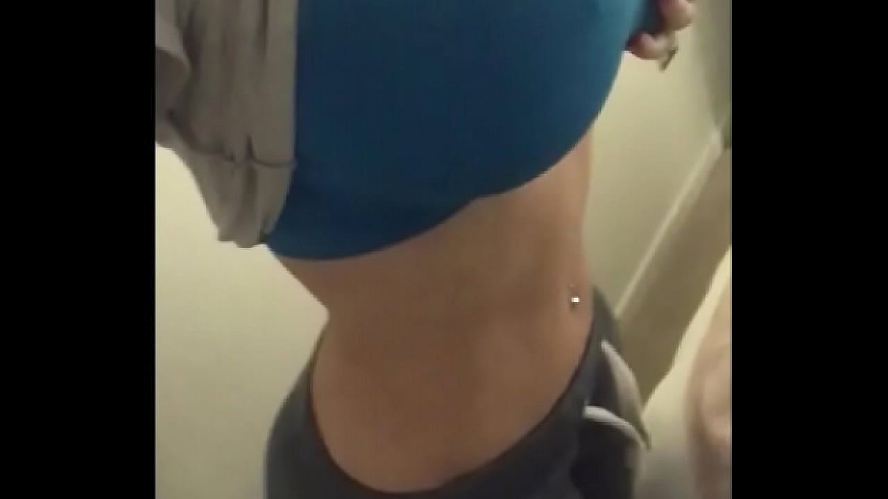 Big round bubble butt 34JJ Huge Tits