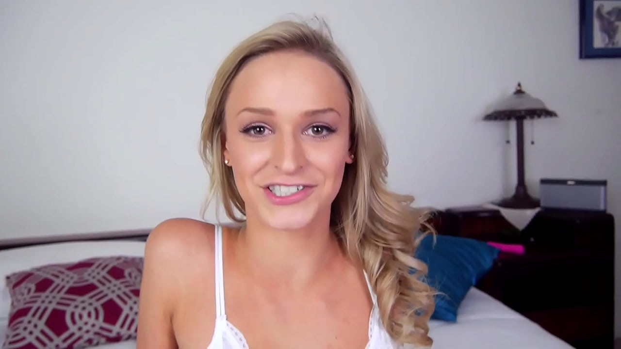 EMMA HIXX aka EMMA HIX Sexy Skinny Petite Blonde Hottie POV Blowjob and Cum Facial