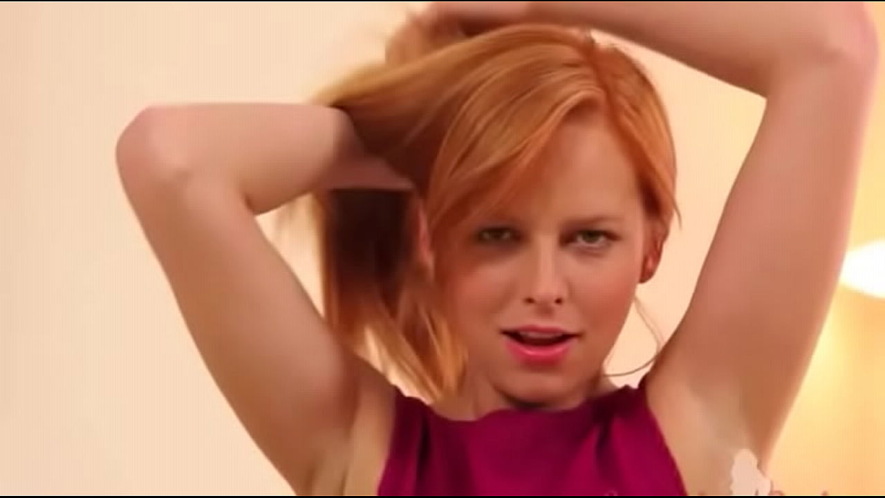 I love this redhead bitch shes amazing