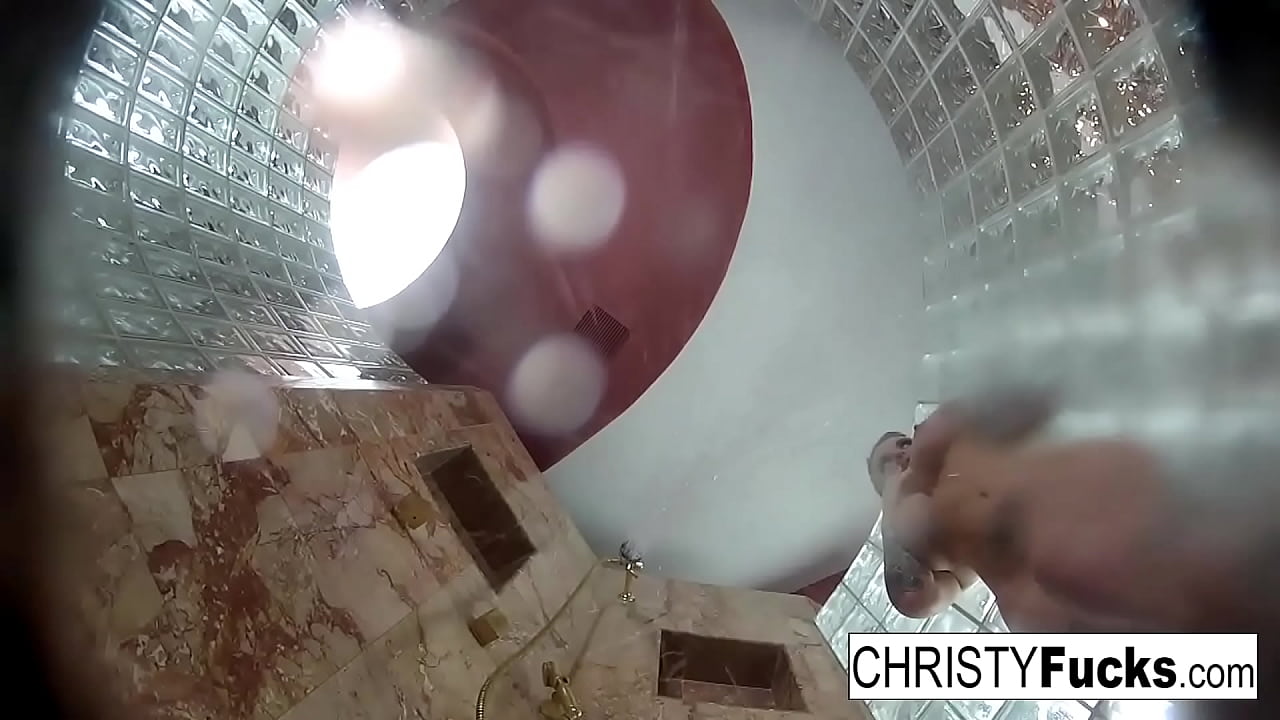 Sexy babes on the porn set