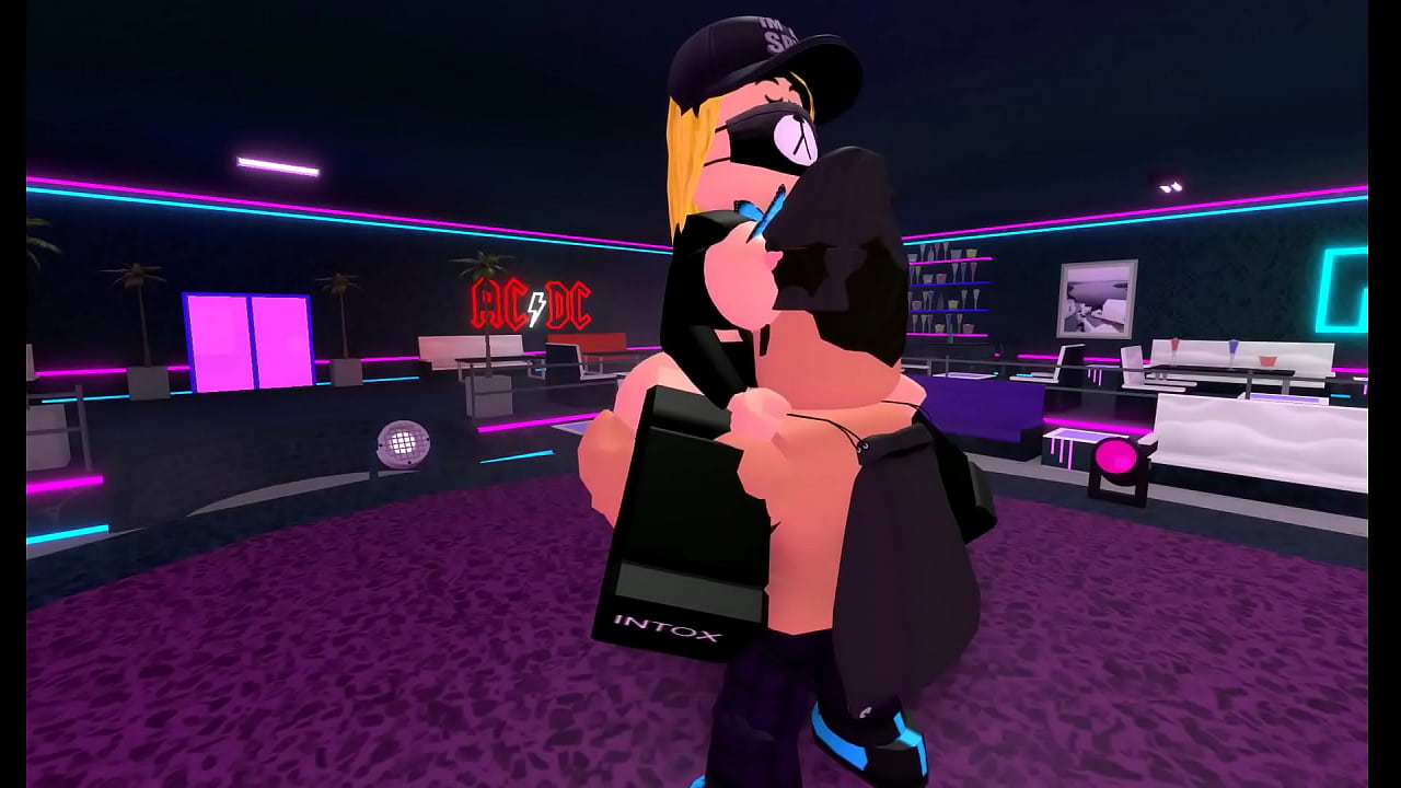 Thick Roblox Milf gets banged in a stripclub at 4 Pm