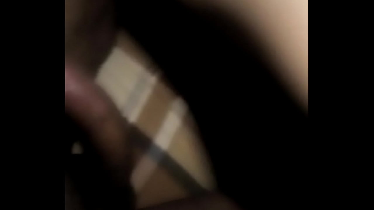 Me encanta esa chica siempre me invitaba a irme a la habitaci&oacute;n de su trabajo muy puta me recib&iacute;a siempre desnuda... Extra&ntilde;o esa guapa