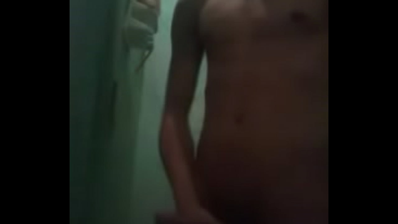 Novinho Gozando Muito!!!