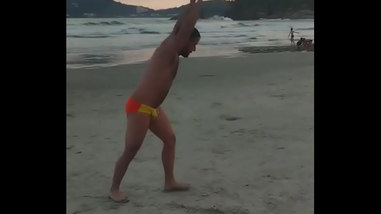 Hoje &eacute; um dia ruim pra ser uma rapariga que precisa de apoio pra plantar bananeira DragRaceBr #DragRaceBR