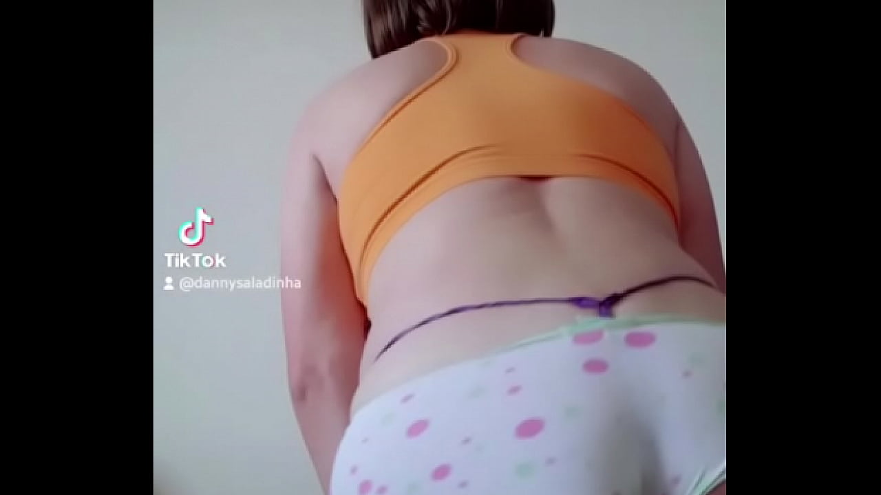 Danny Cdzinha mexendo o rabet&atilde;o