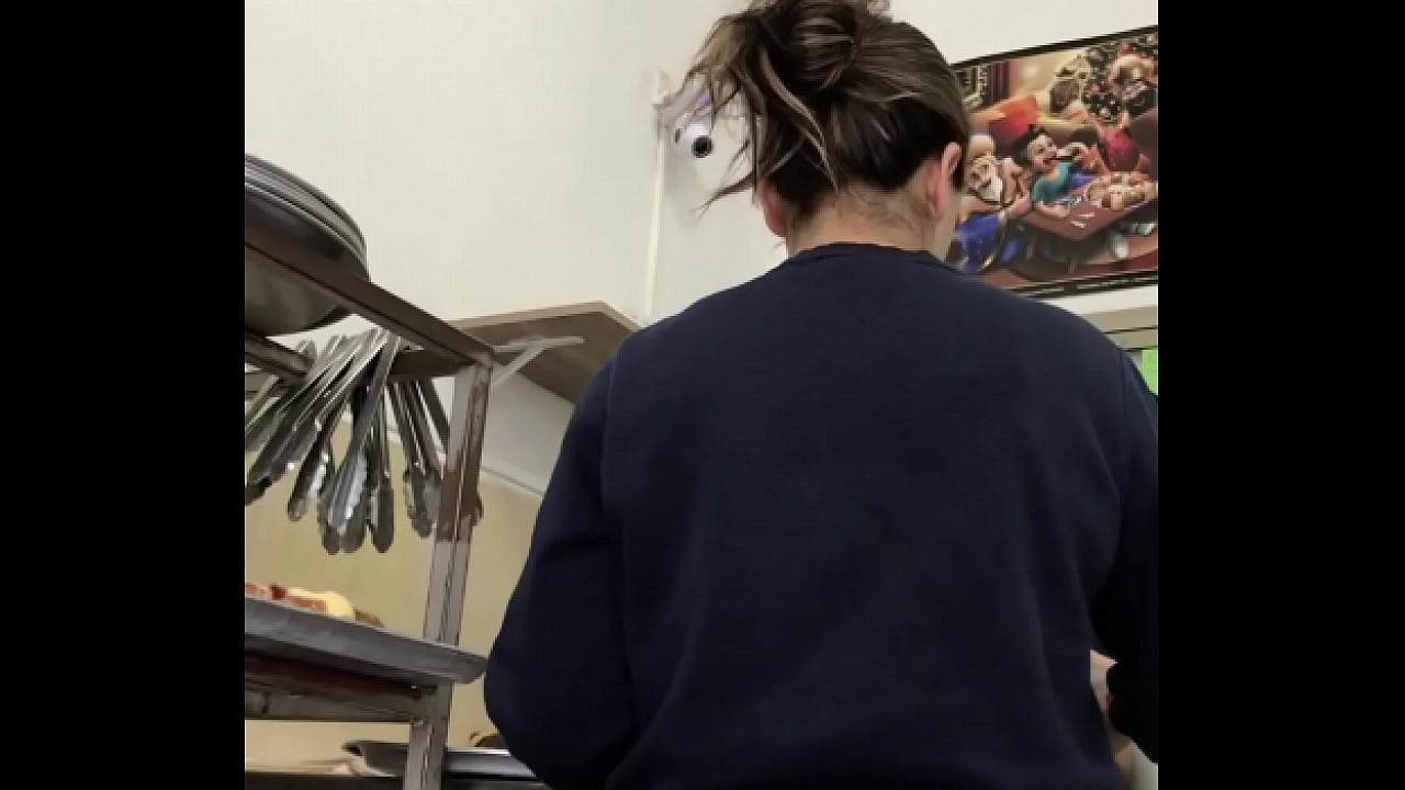 Culona sabrosa tragandose su ropa