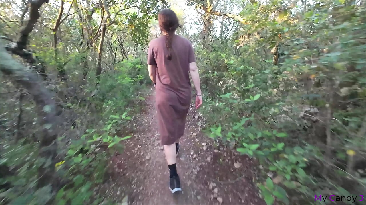 I Picked Up a Stranger To Fuck me Outdoors But he Cums too Quickly