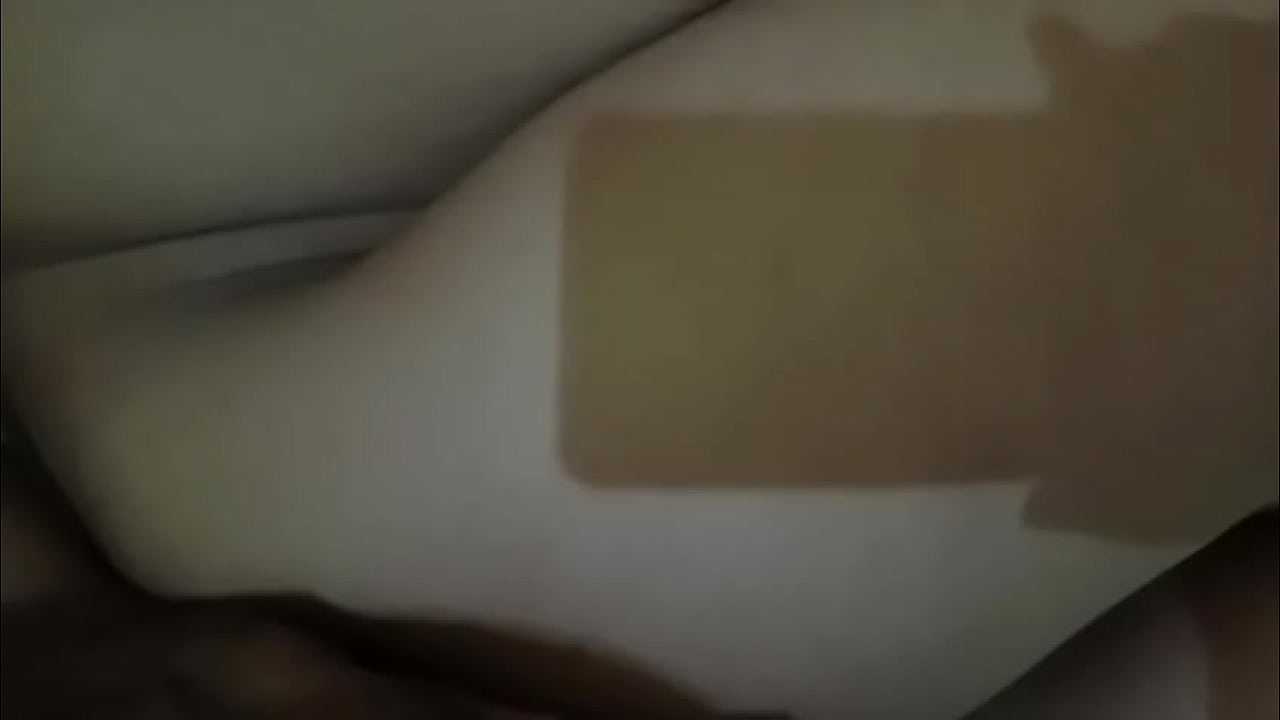 Ibu kepala sekolah suka goyang di atas