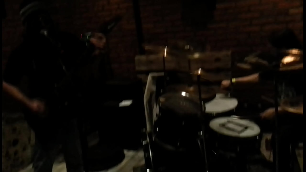 Abdu&ccedil;&atilde;o Sexual - Lider Club Sunshine/Criador de curi&oacute; (intro) - live