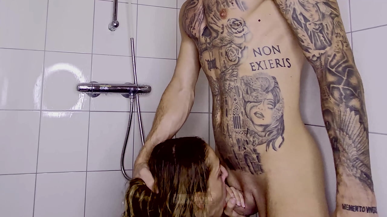 DIVINE SINNERS || HOT DUTCH MILF DANIQUE SINNERS SUCKING IN THE SHOWER