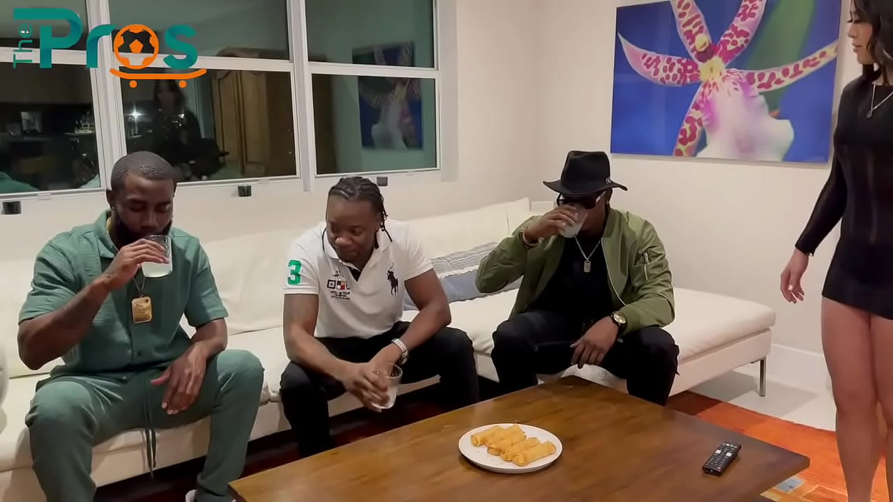 The Pros S2E03 Emerald Loves Can't Cook At All