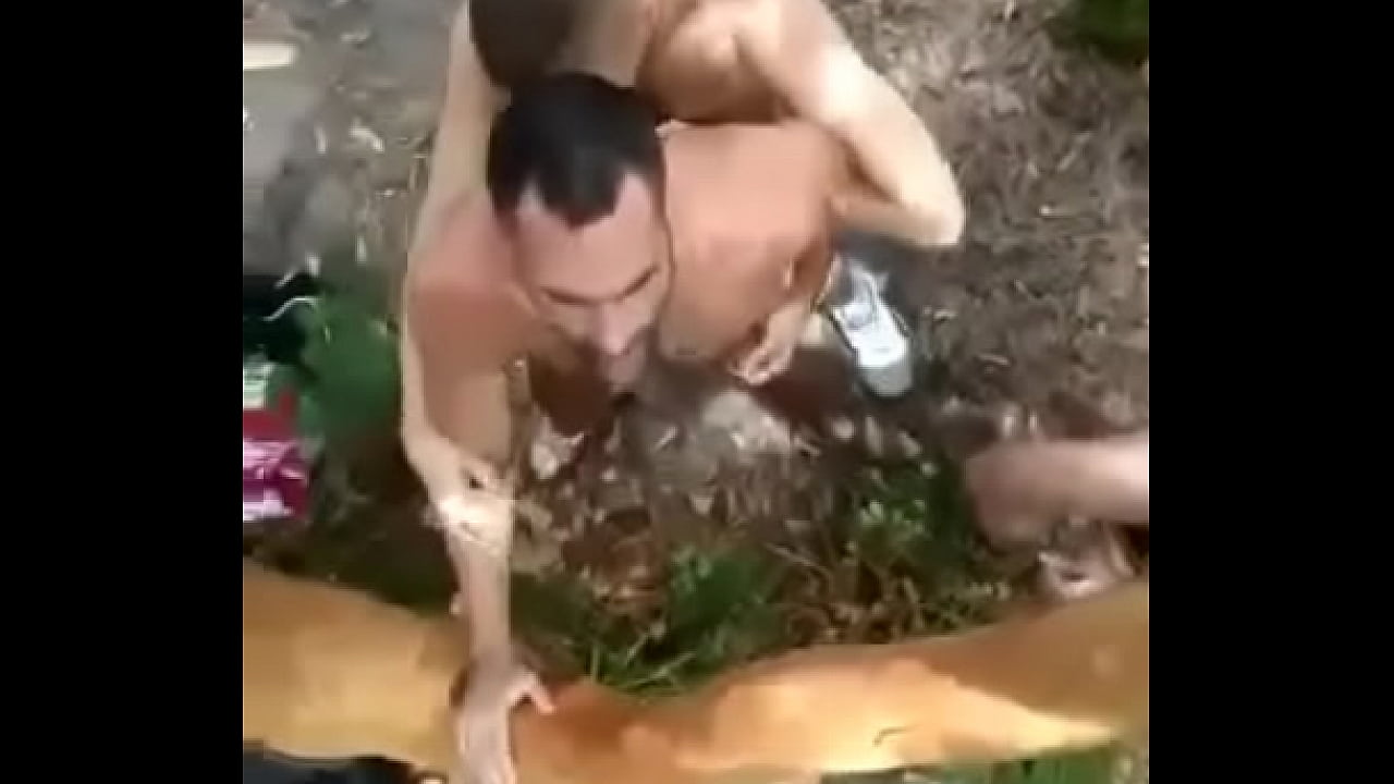 Sneak fuck in forest