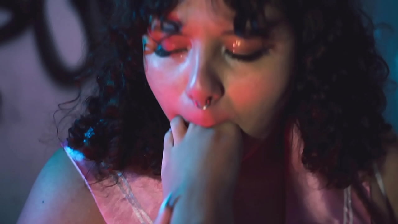 BBW Foot and Face Sitting