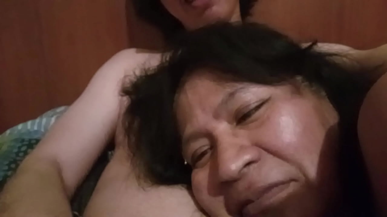 Mi suegra se volvio adicta al sexo, quiere hacer el amor conmigo cada dia de su vida