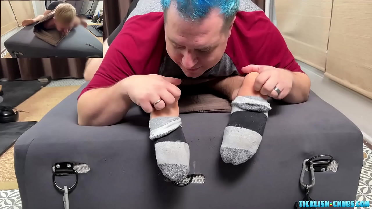 Blond Chubby Daddy Wrap His Sub Cub