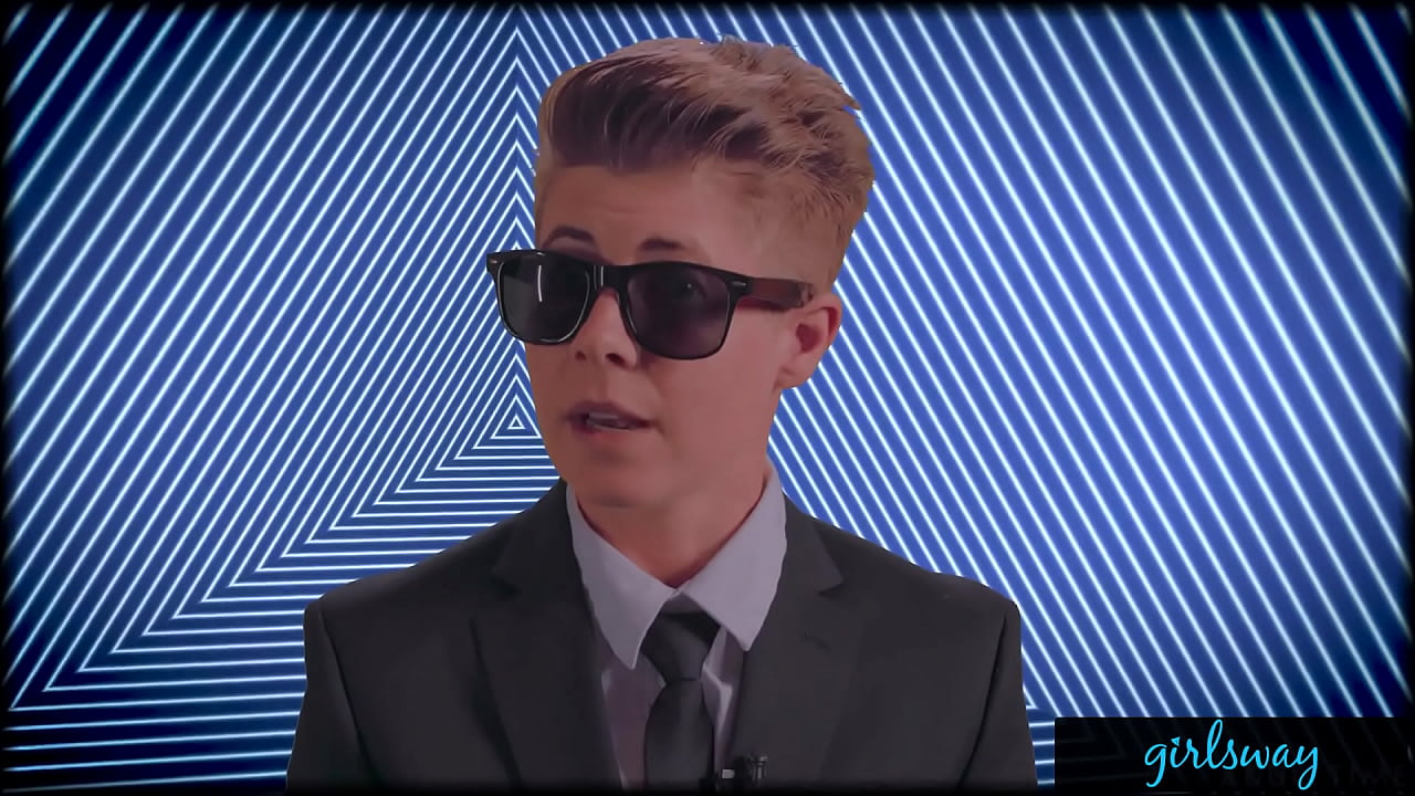 A Lesbian Threesome For The Science!