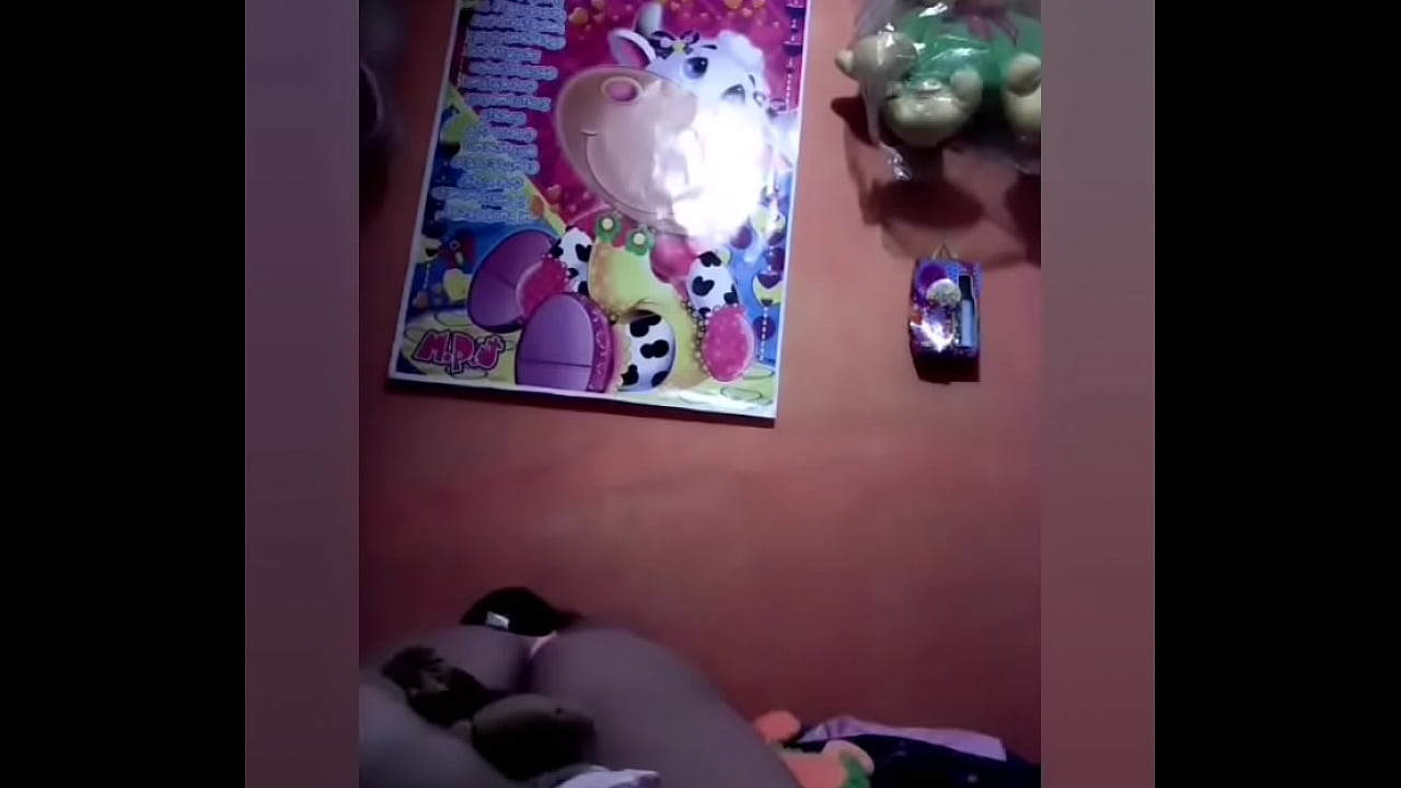 C&aacute;mara oculta espiando masturbacion