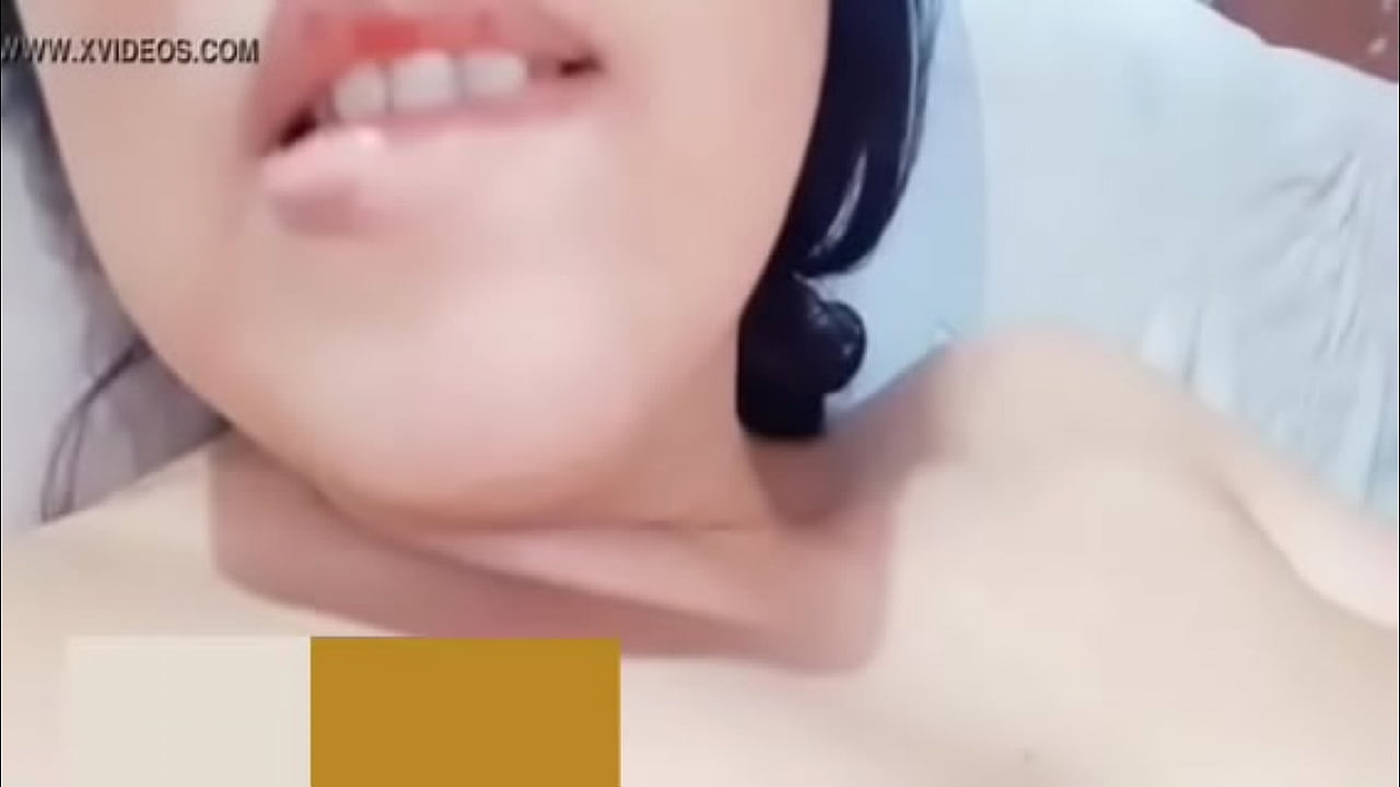 Calientame hermanastro nesecito verga ya