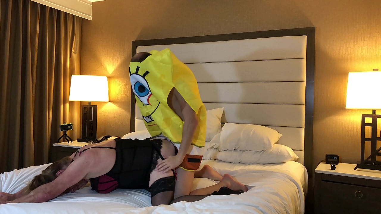 Spongebob Fucking Mature Sexy Sissy with a Huge Booty
