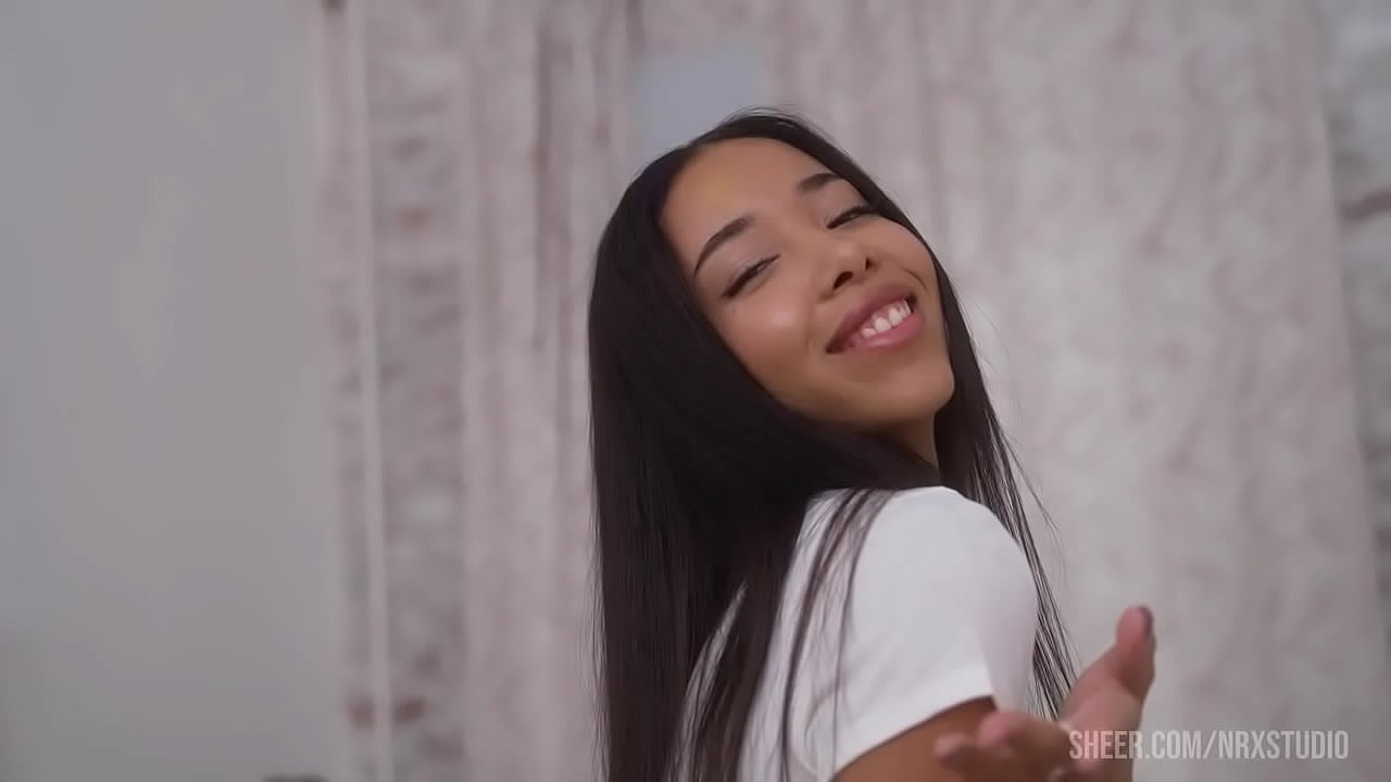 Piss on skinny babes in pajamas Lia and Kitty ! Hot Group   strapon show