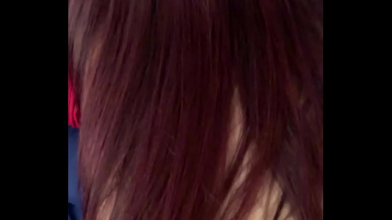 PELIRROJA SABROSA PERRITO