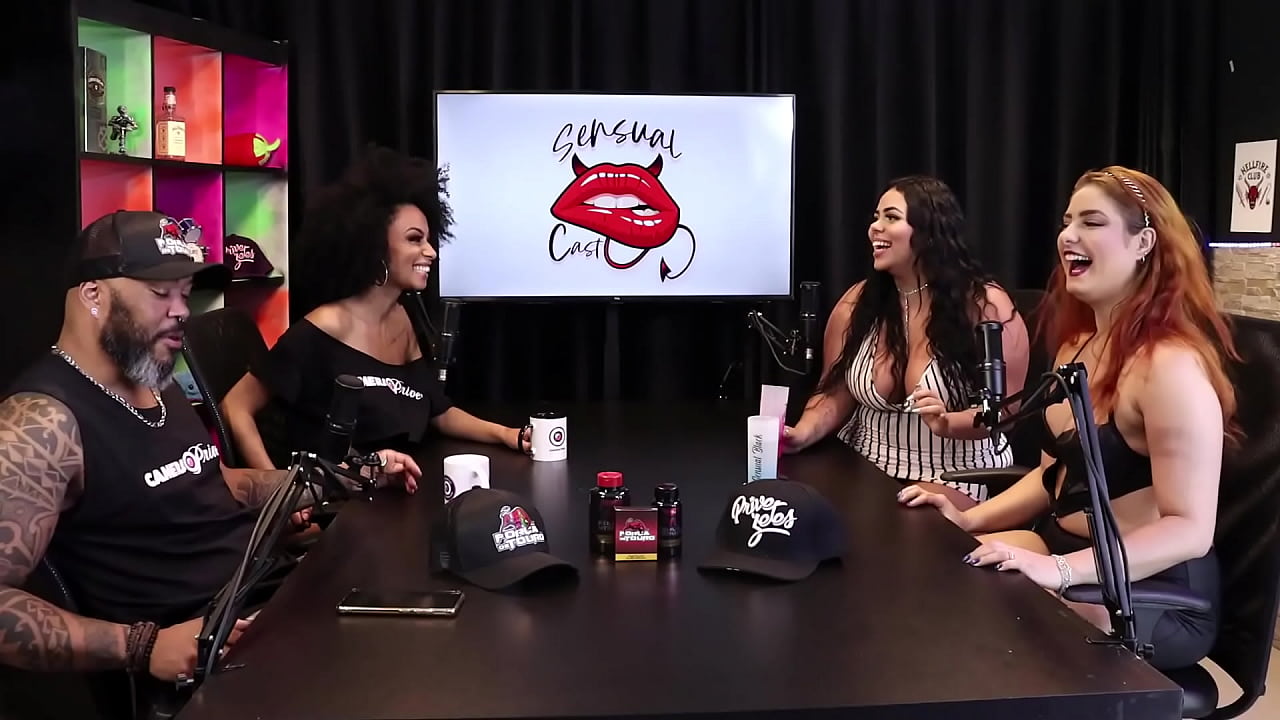 Elas se conheceram pela internet, mas depois foram para o Swing e um Motel, e falar em gozar... - Mayze & Domme Psico (SHEER/RED)