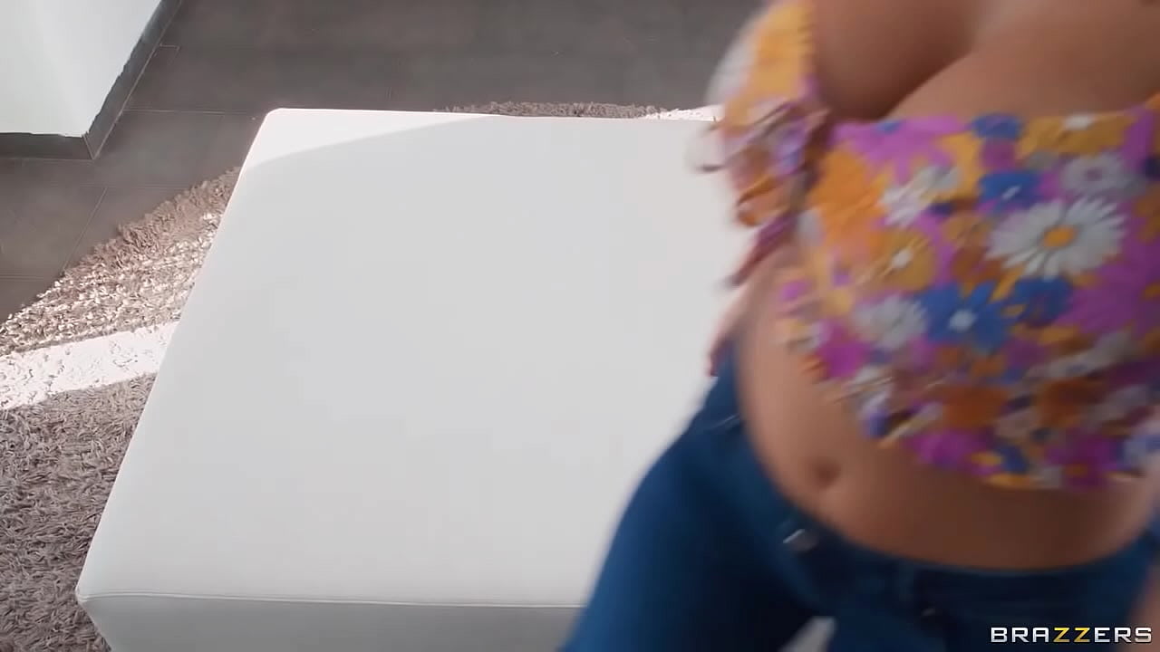 The Bigger The Titties / Brazzers/ Enter XVPROMO