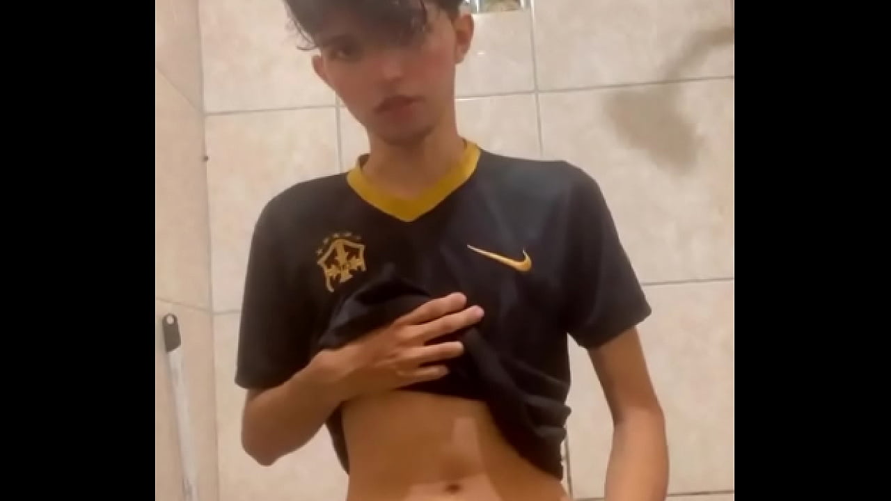 Algu&eacute;m agora para me mamar gostoso? Cuida em adquirir Rt X Rt