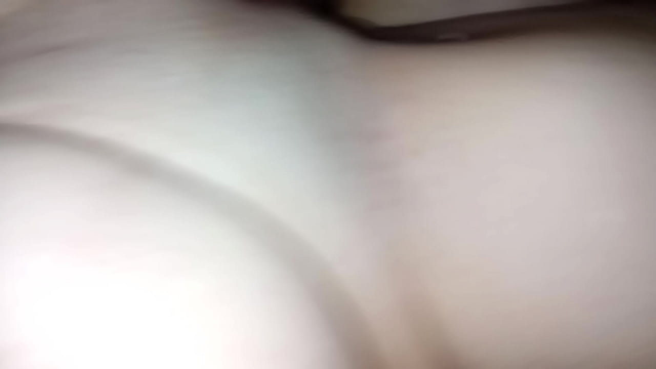 Dois pau metendo gostoso na buceta da safada