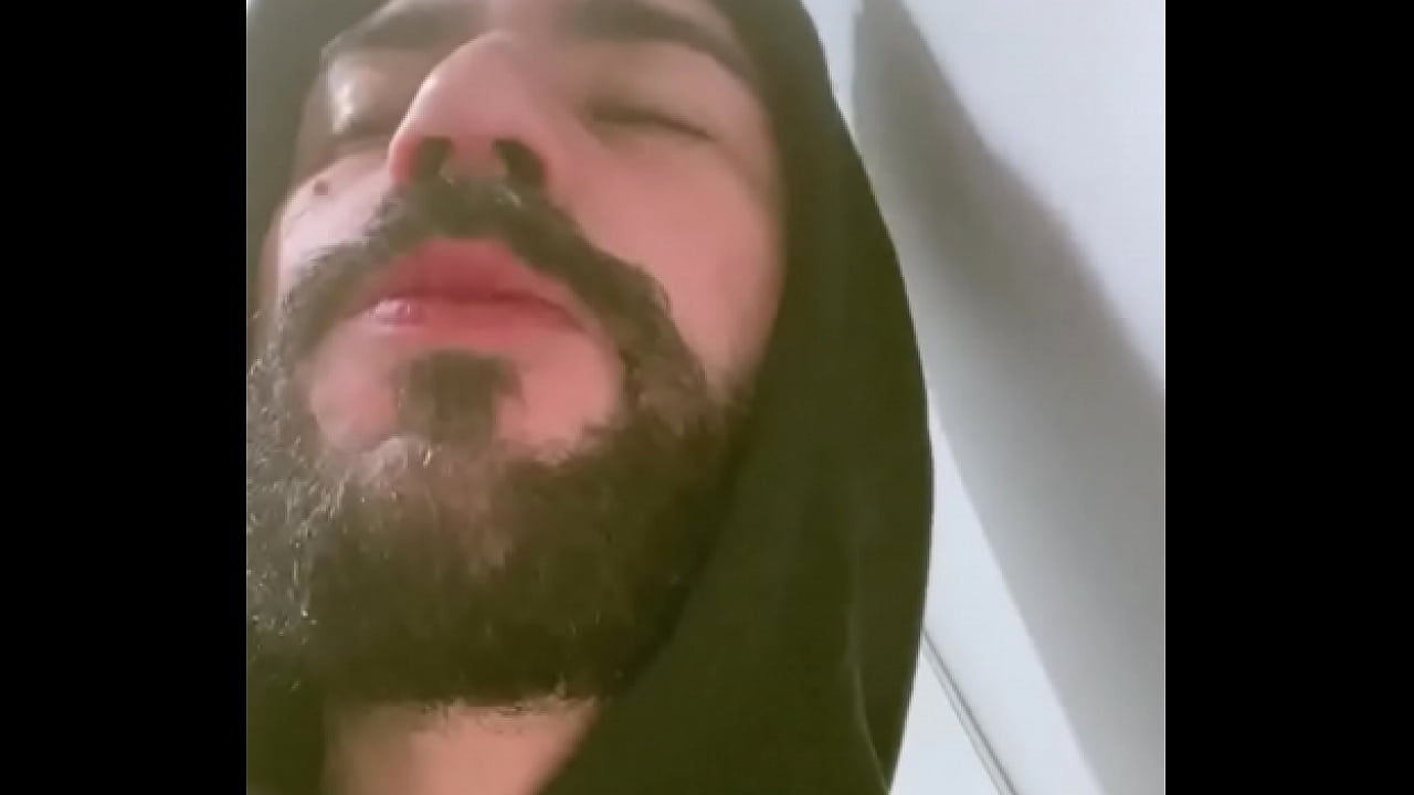 Comer um cuzinho sempre faz bem para a amizade